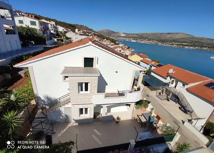 Josko * Τρογκίρ